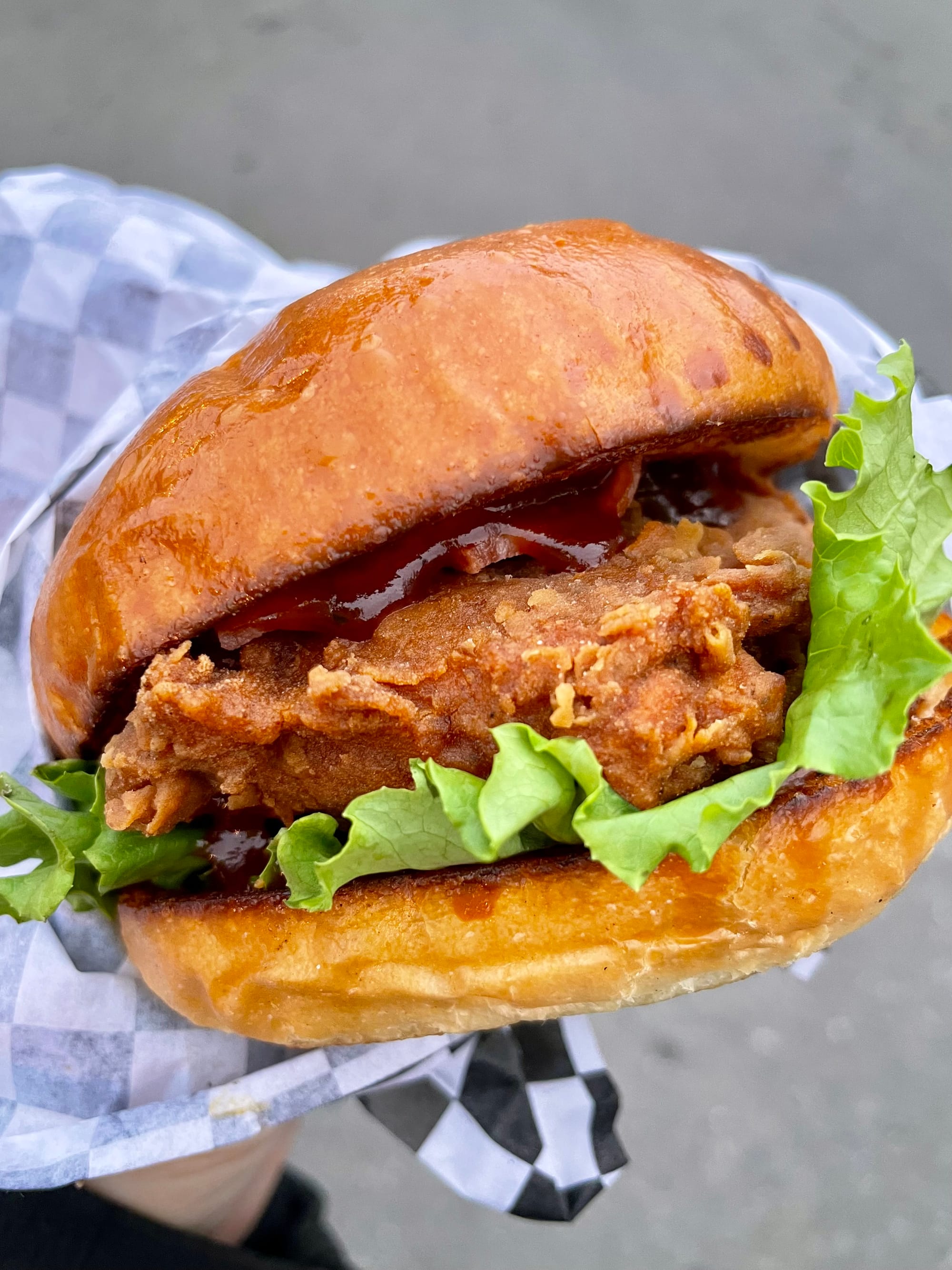 super-crunchy and craggy La Lulu chick’n sandwich (with bacon and BBQ sauce) from Malibu’s Burgers
