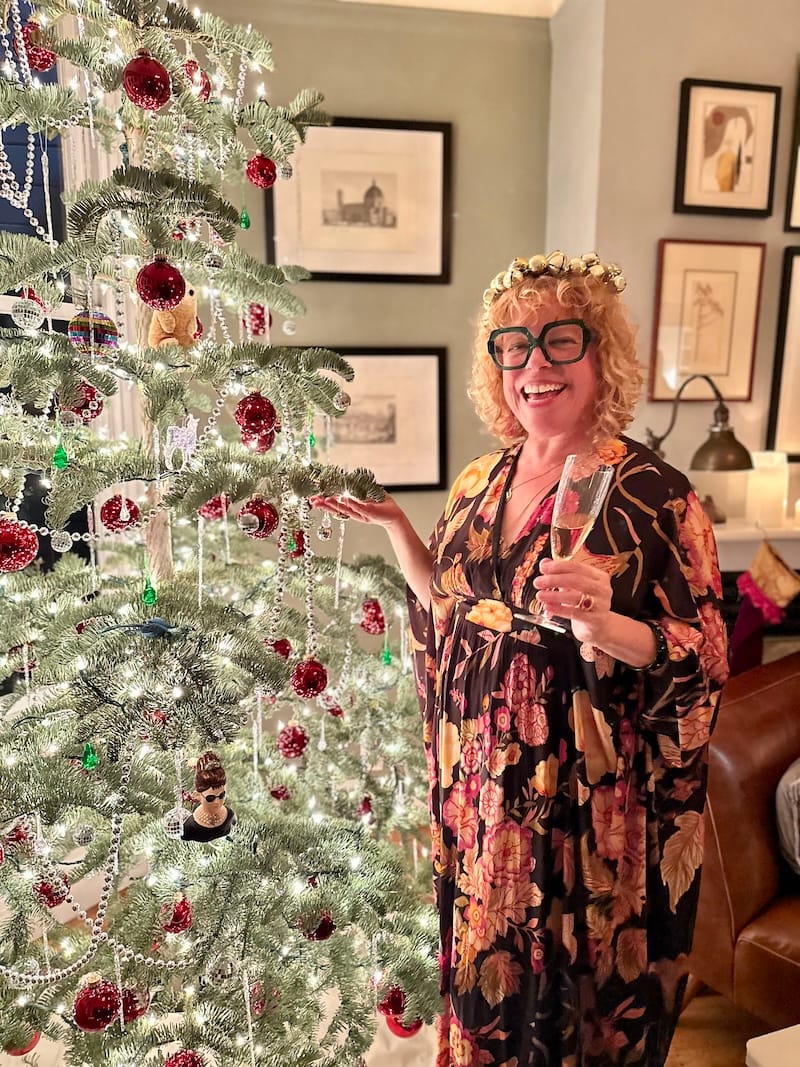 Champers 🥂 the elf at my friend Daniel’s holiday gathering on Sunday—I’m working on my “living room glamour shot with the tree.” More to come. Photo by Scott Saraceno. 